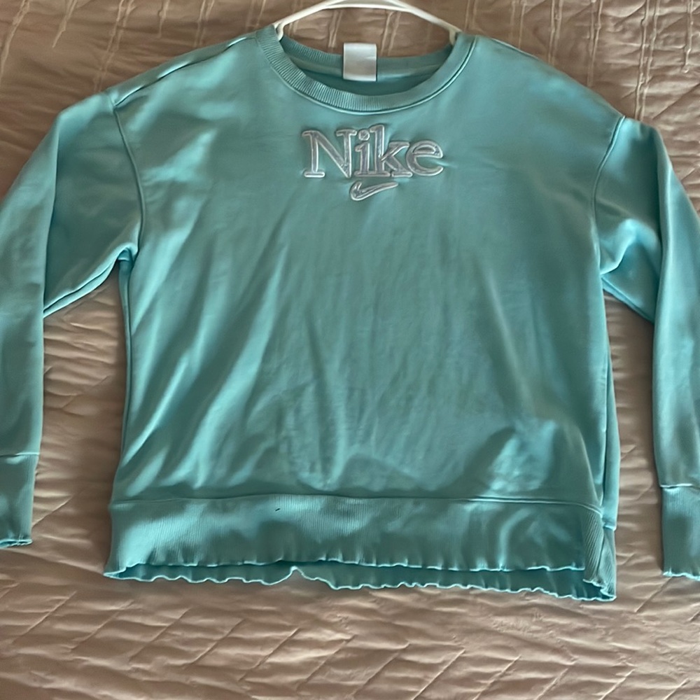 light blue vintage nike crew neck, children’s large (fits adult xs/s)